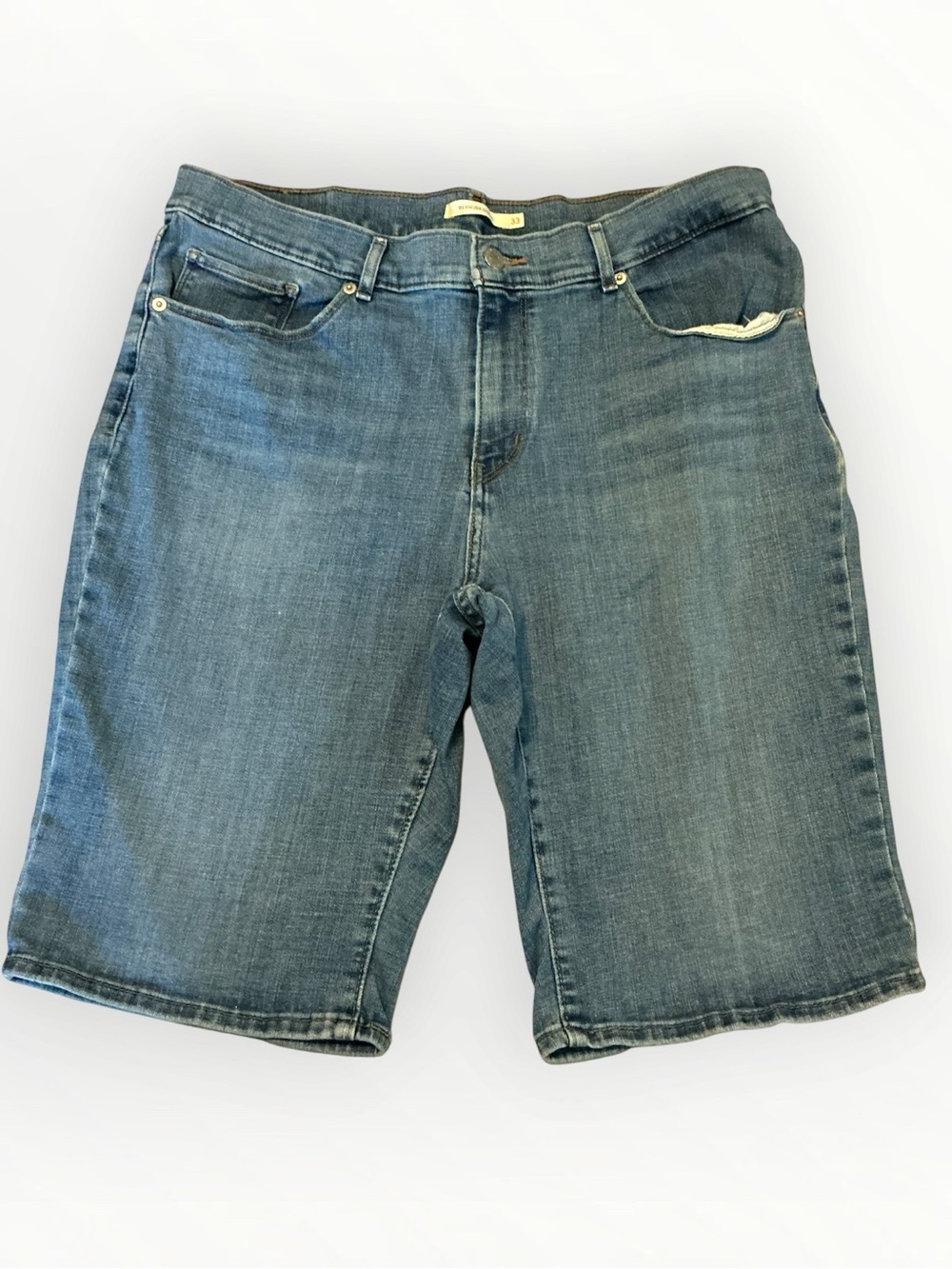 🌼LEVI’s BERMUDA SHORTS-STRETCH